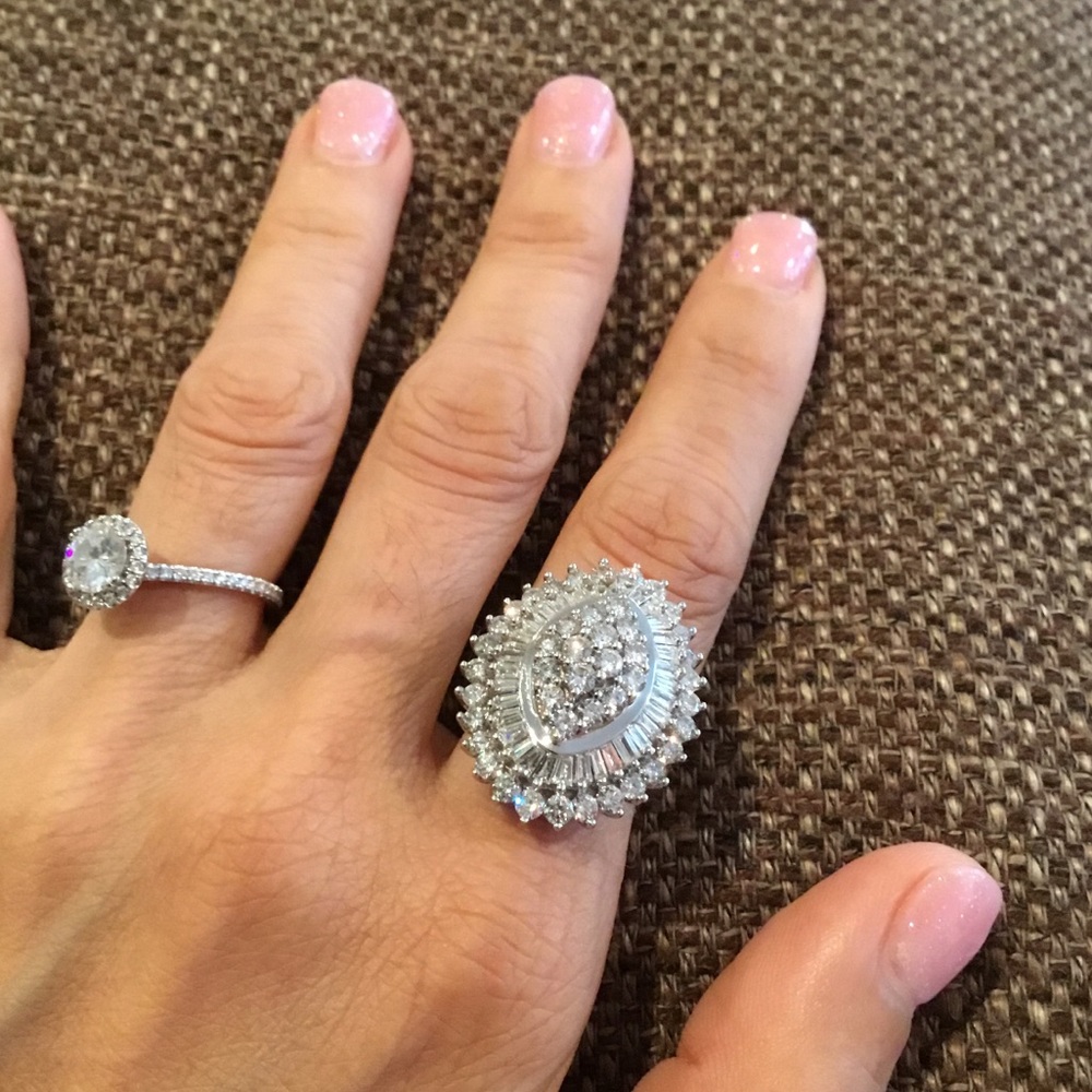 4CT T W DIAMOND 14K GOLD ENGAGEMENT STATEMENT RING